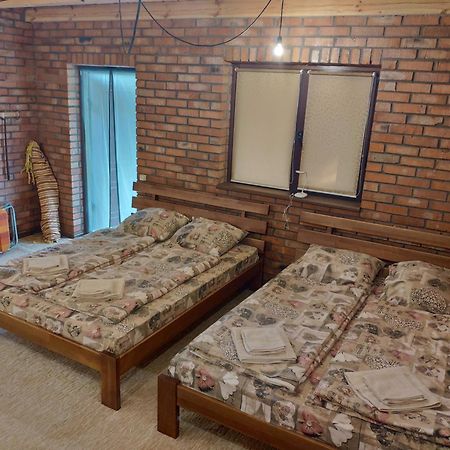 Zelenyi Rai Apartment Svityaz' Bilik gambar