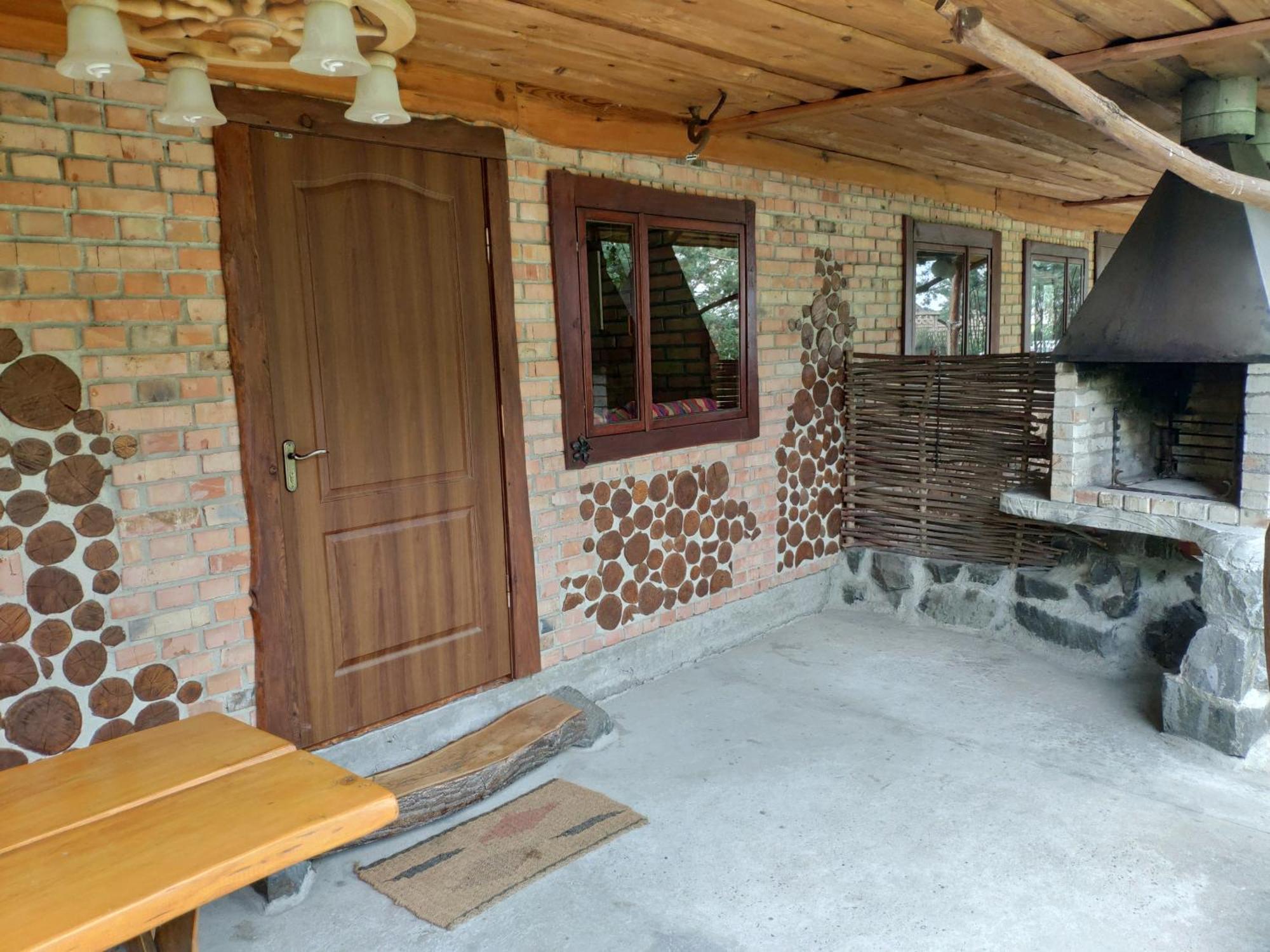 Zelenyi Rai Apartment Svityaz' Bilik gambar