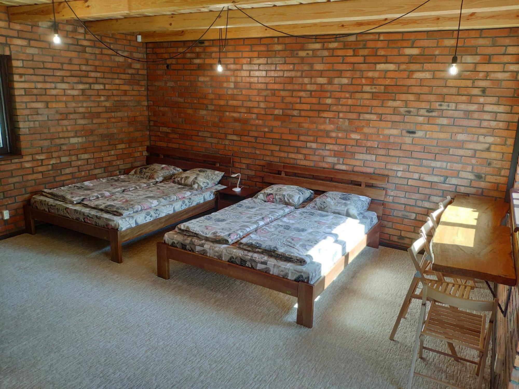 Zelenyi Rai Apartment Svityaz' Bilik gambar